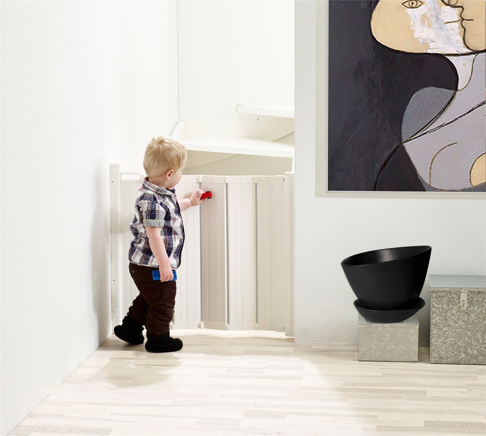 BabyDan Guard Me stair gate 64.5 to 89 cm image 4