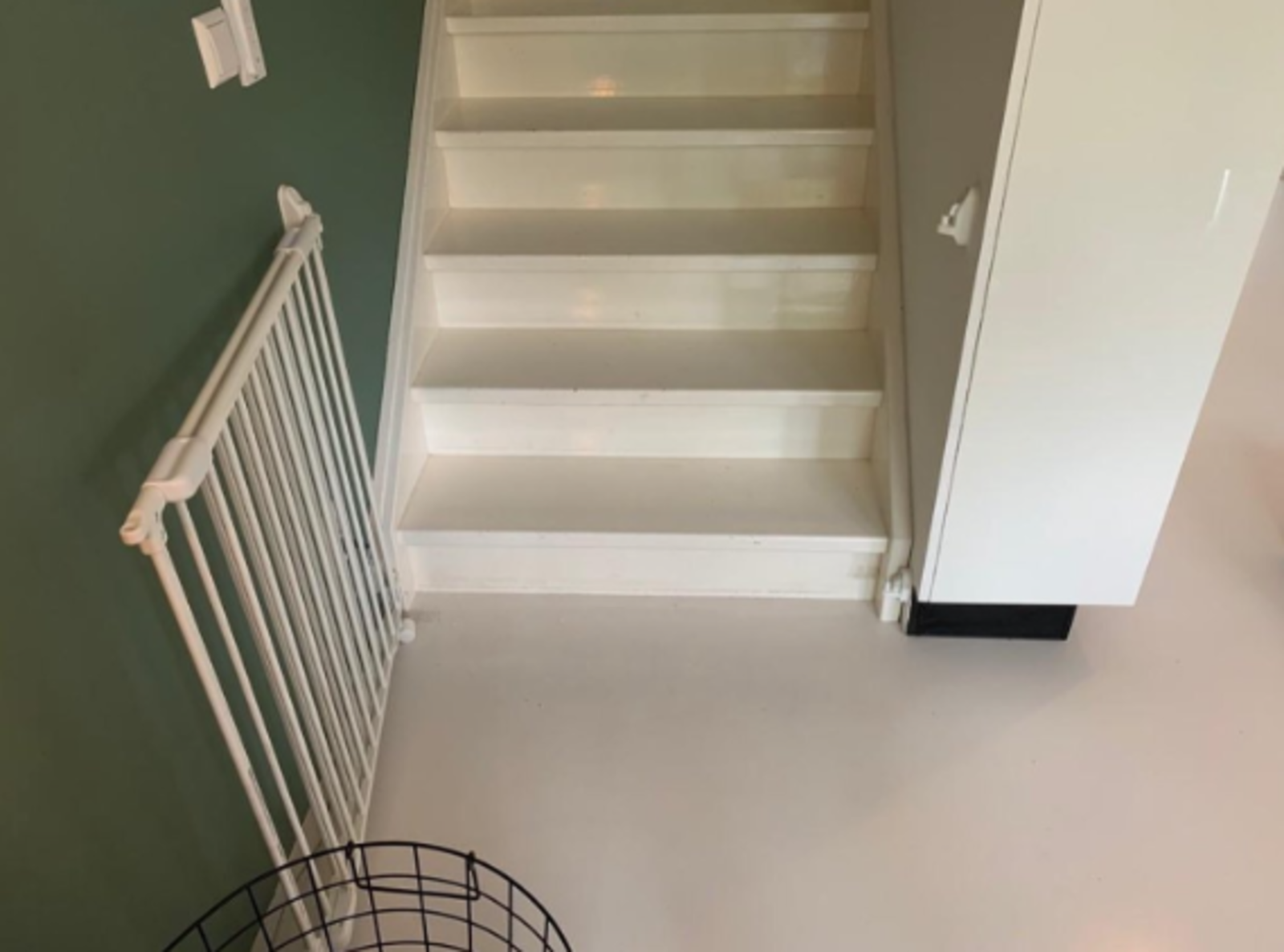 SafetyThings stair gate SG-86 80 to 130 cm image 9